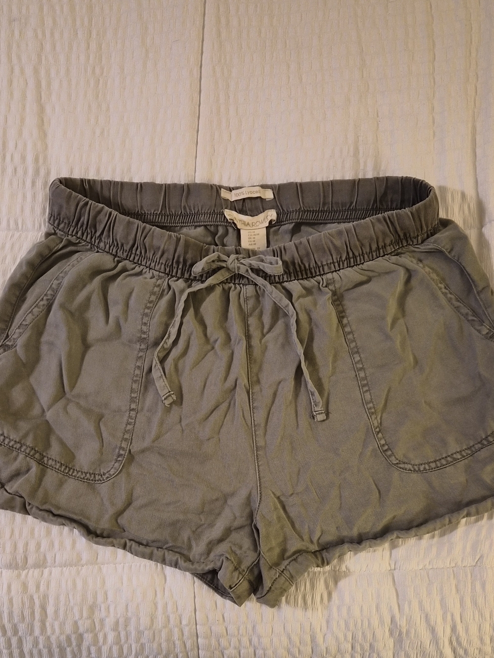 Cynthia Rowley Olive Green Drawstring Shorts sz M